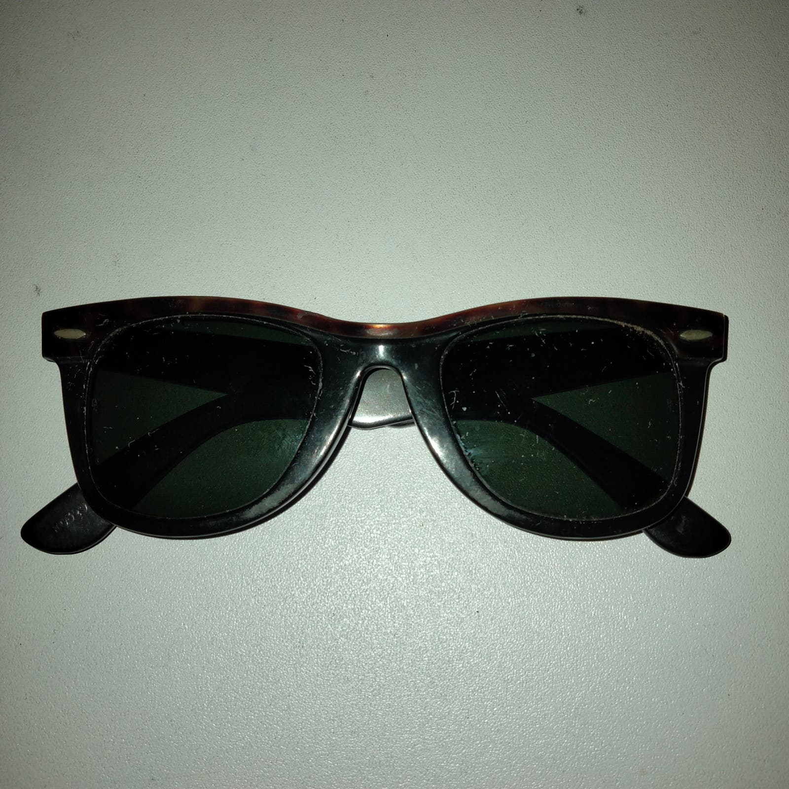 Ray-Ban Wayfarer Vintage Tortoise & Black Sunglasses Shades Eyewear